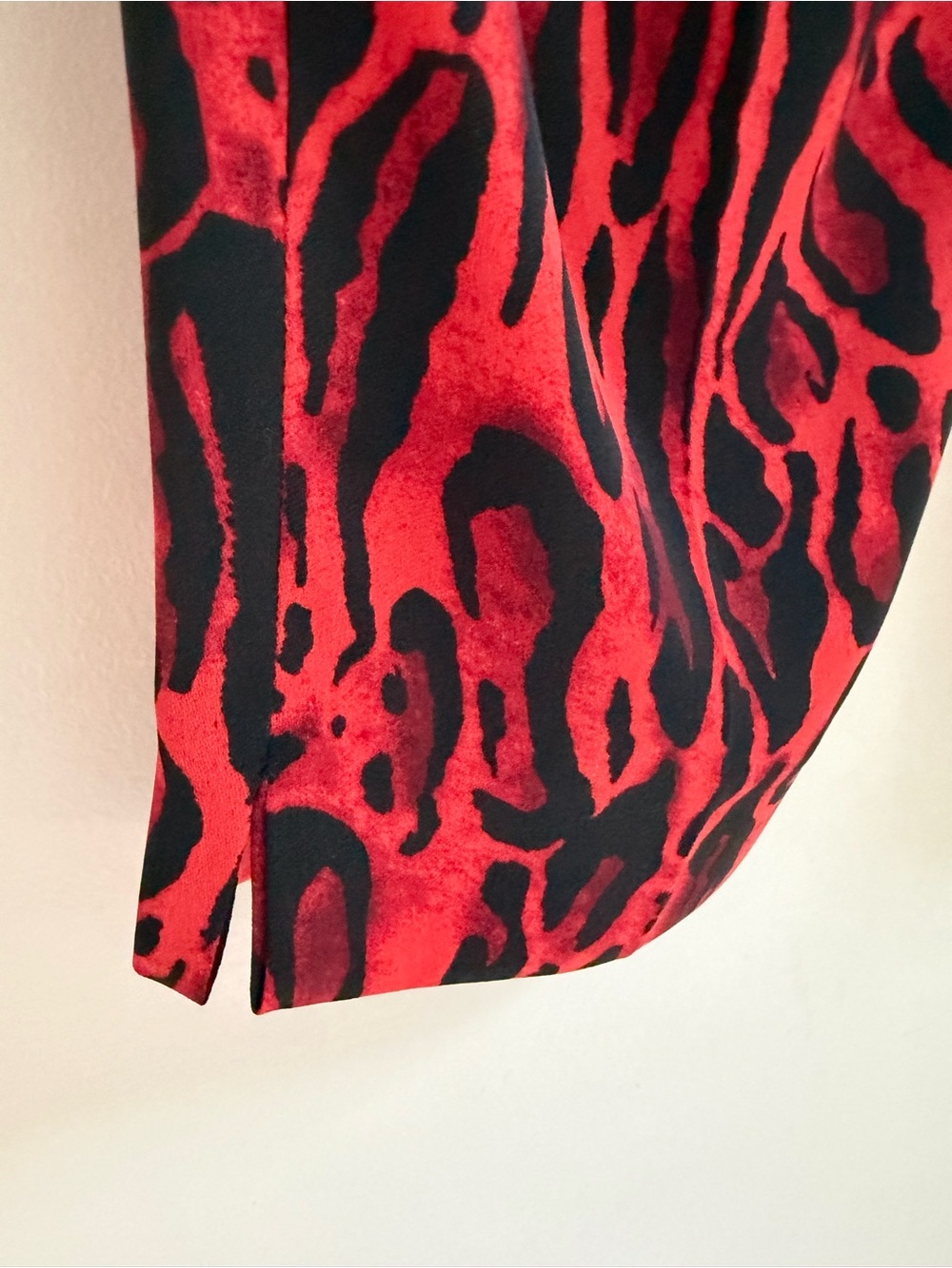 TOPSHOP Red and Black Animal Print Blazer and Trousers Set - Picture 8 of 10